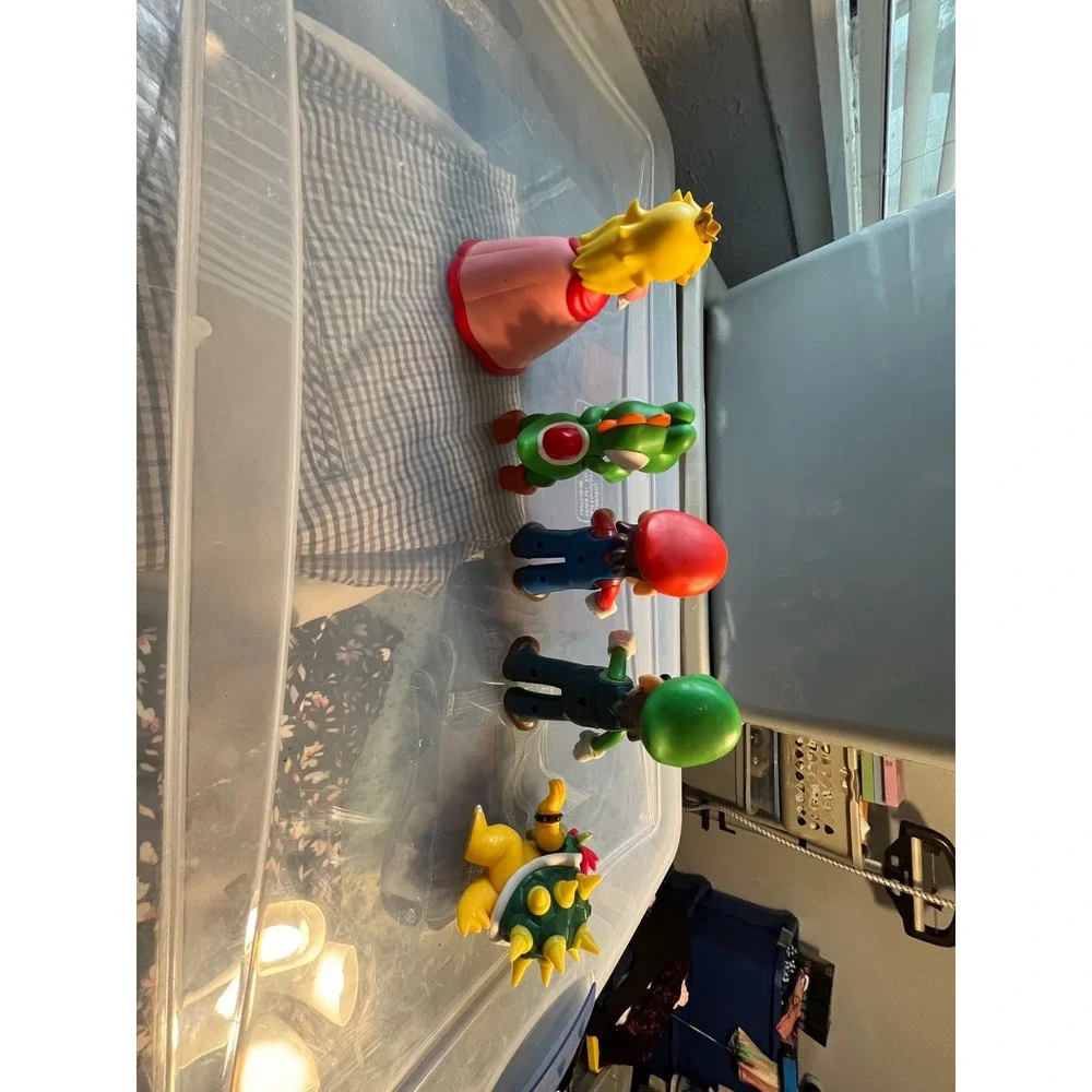 Nintendo Super‎ Mario Bros Action Figure Lot Mario Luigi Peach Yoshi Bowser 5pc
